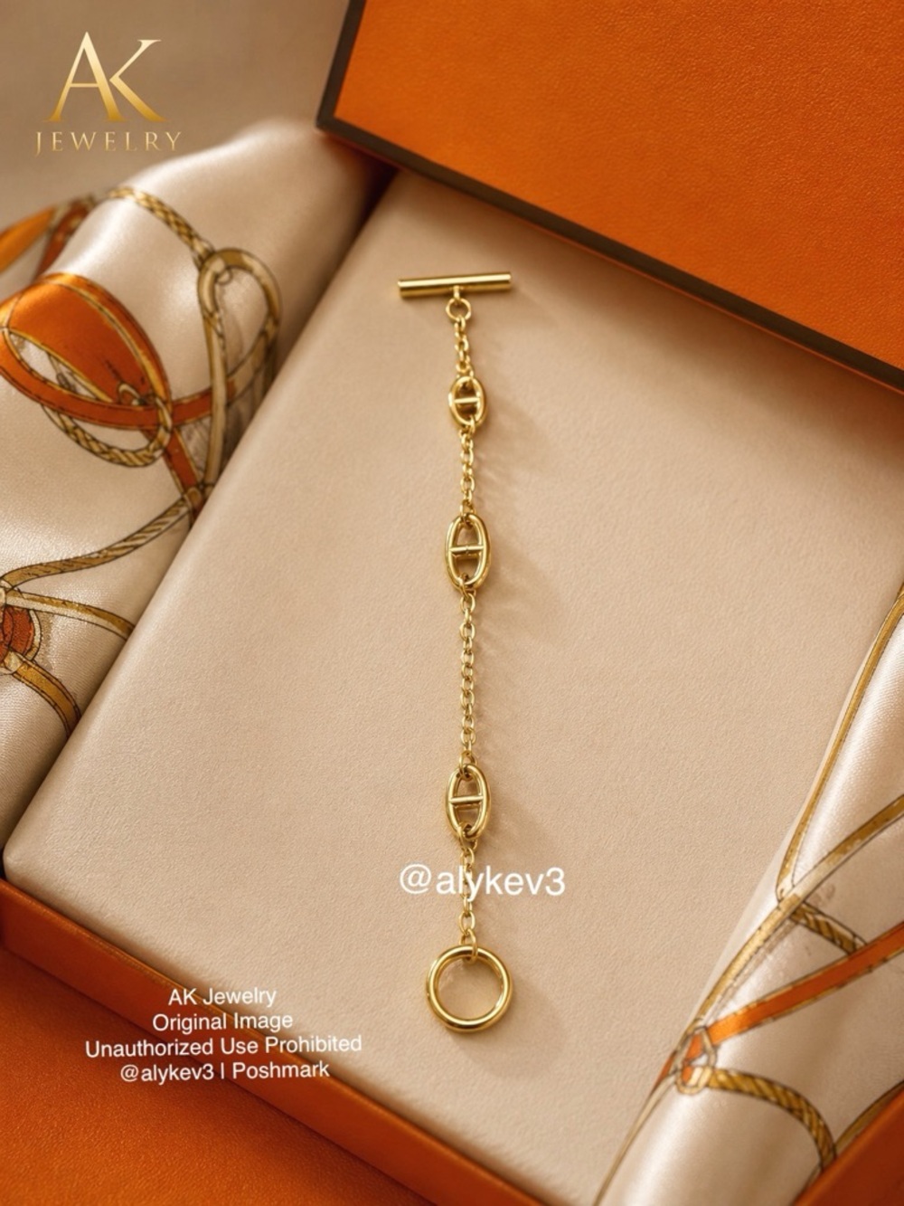 💎LUXURY 18K Gold Plated Toggle Link Bracelet – Elegant Statement Chain Bracelet - Picture 3 of 4